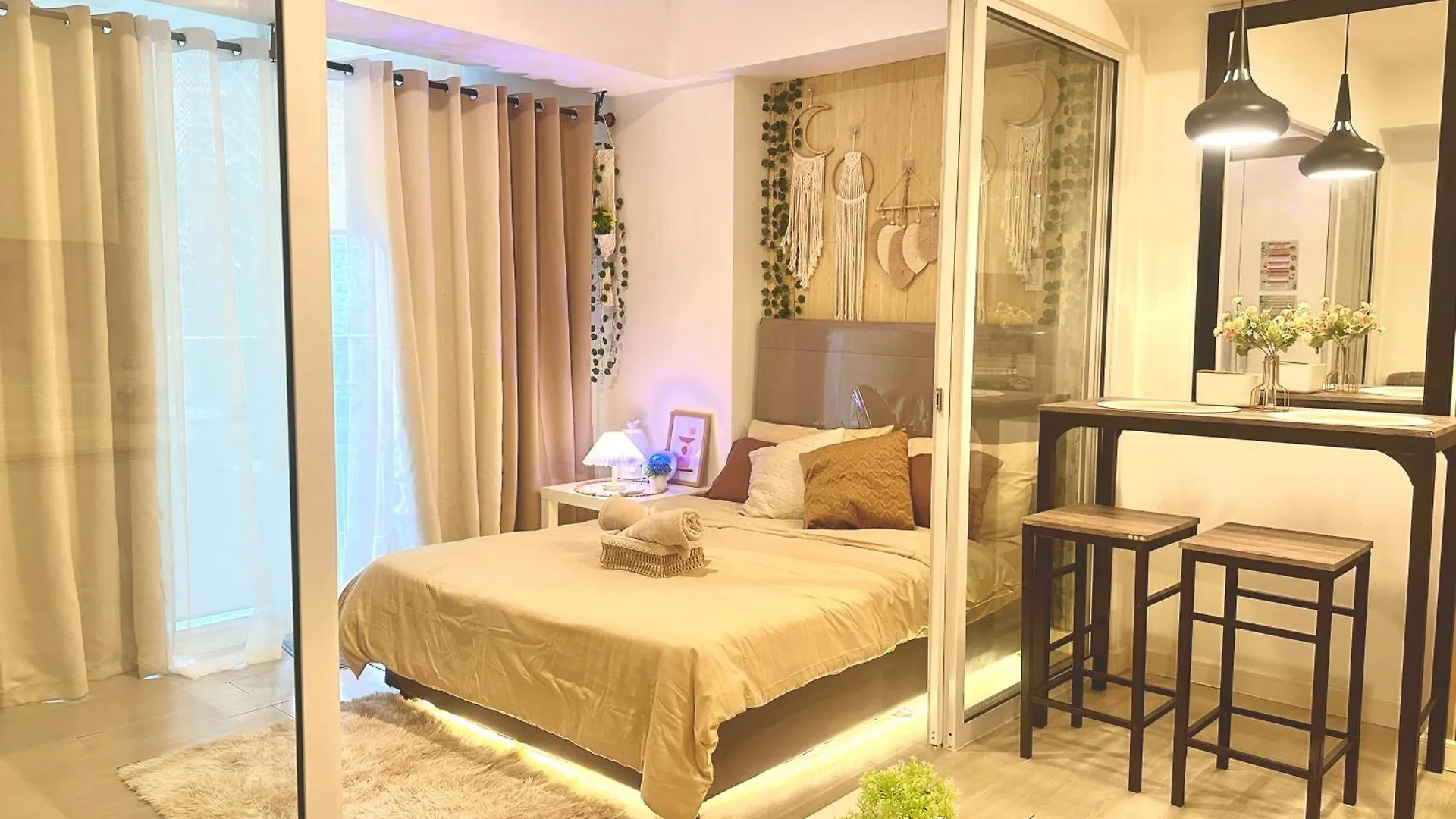 Azure Urban Resort By Casa Serene Staycation Paranaque City
