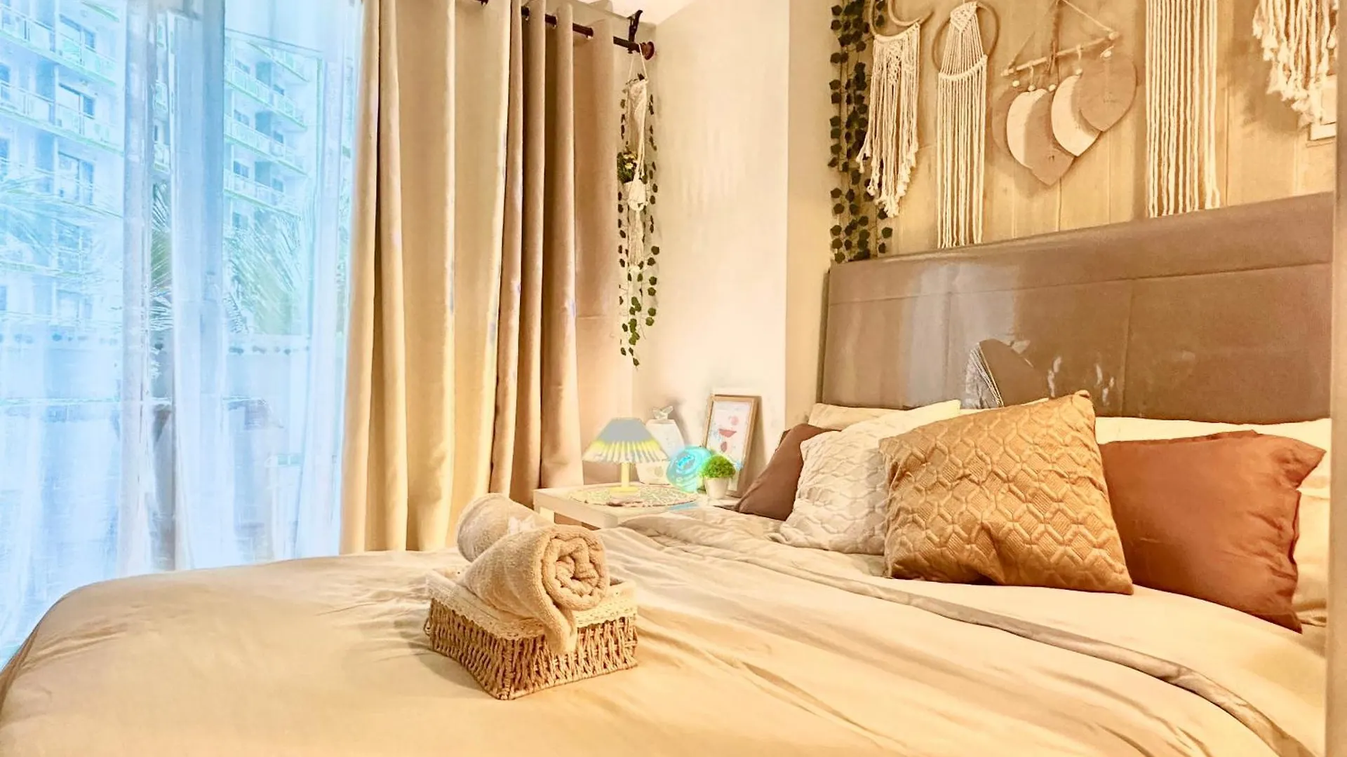 Azure Urban Resort By Casa Serene Staycation Paranaque City