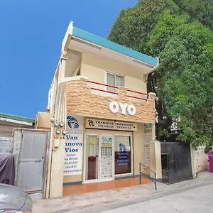 Hotel Vaccinated Staff - Oyo 808 Mye Tourist, Paranaque City
